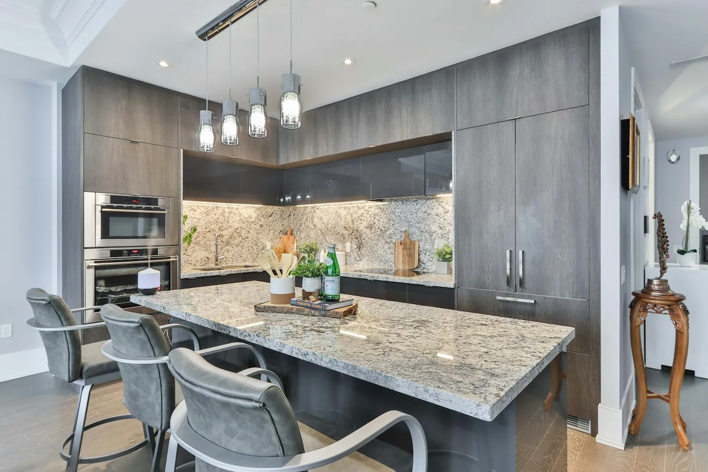 Luxury Kitchens